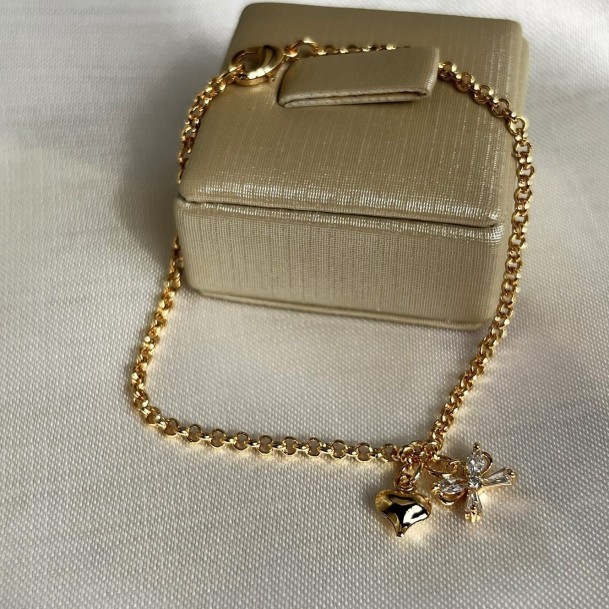 Pulseira Pingente Flor Com Strass e Coração