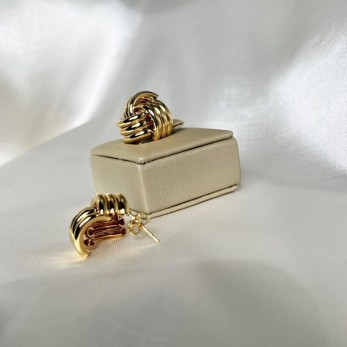 Brinco Nó Entrelaçado Redondo