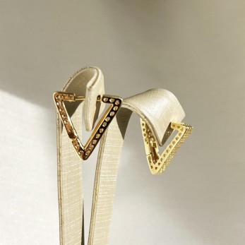 Brinco Argola Triangular Bali Vazado