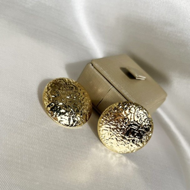 Brinco Martelado Redondo Médio