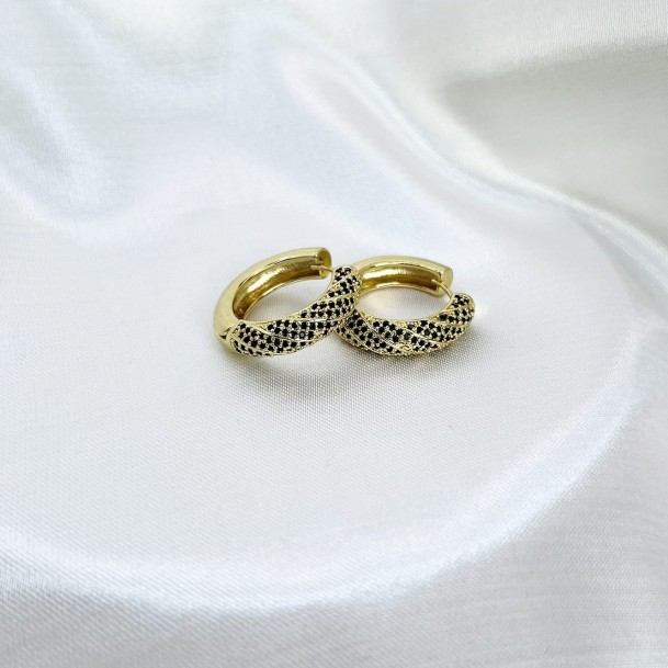 Brinco Argola Média Cravejada Preta