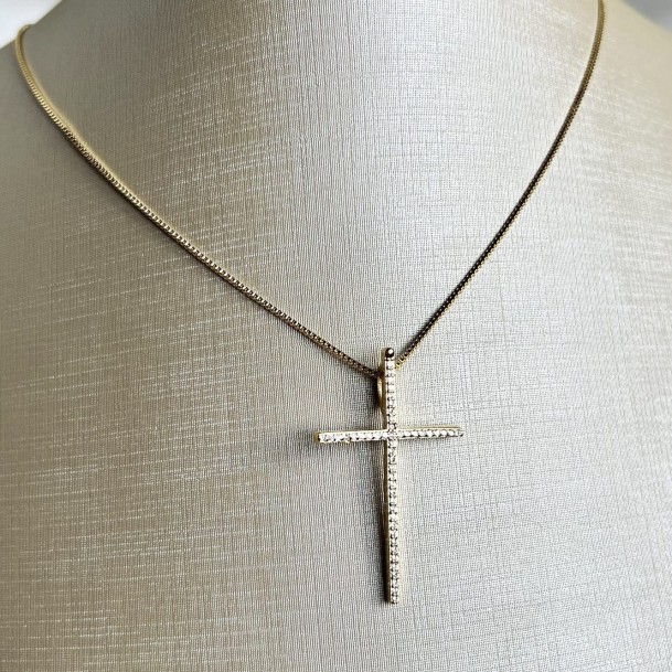 Colar Cruz Cravejada