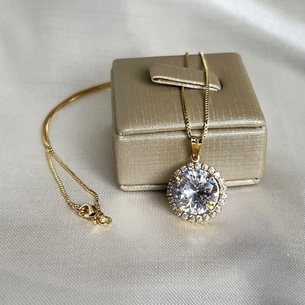 Colar Flor Strass Cristais