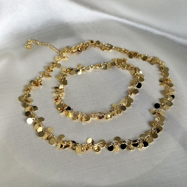 Colar Choker Medalhas