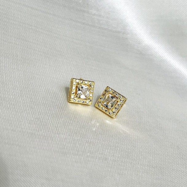 Brinco Zirconia Quadrado Cravejado Pequeno