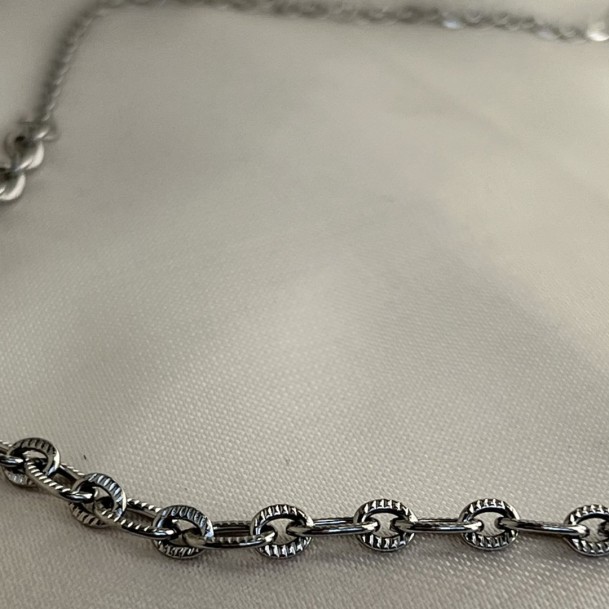 Colar Choker Elos Trabalhados