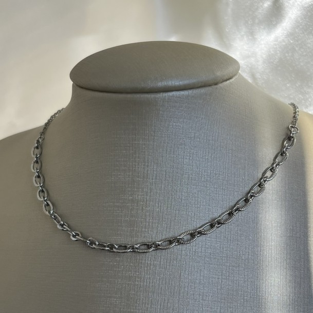 Colar Choker Elos Trabalhados