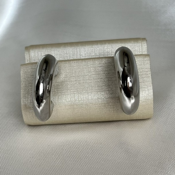 Brinco Meia Argola Estreita