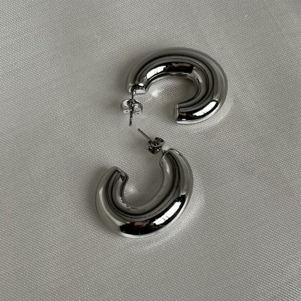 Brinco Meia Argola Estreita